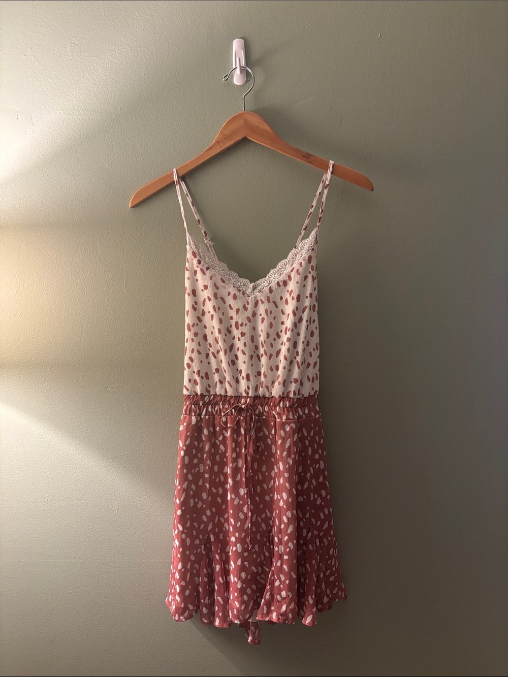 Spotted Two-Tone Mini Dress with Lace Trim — Cream and Rust